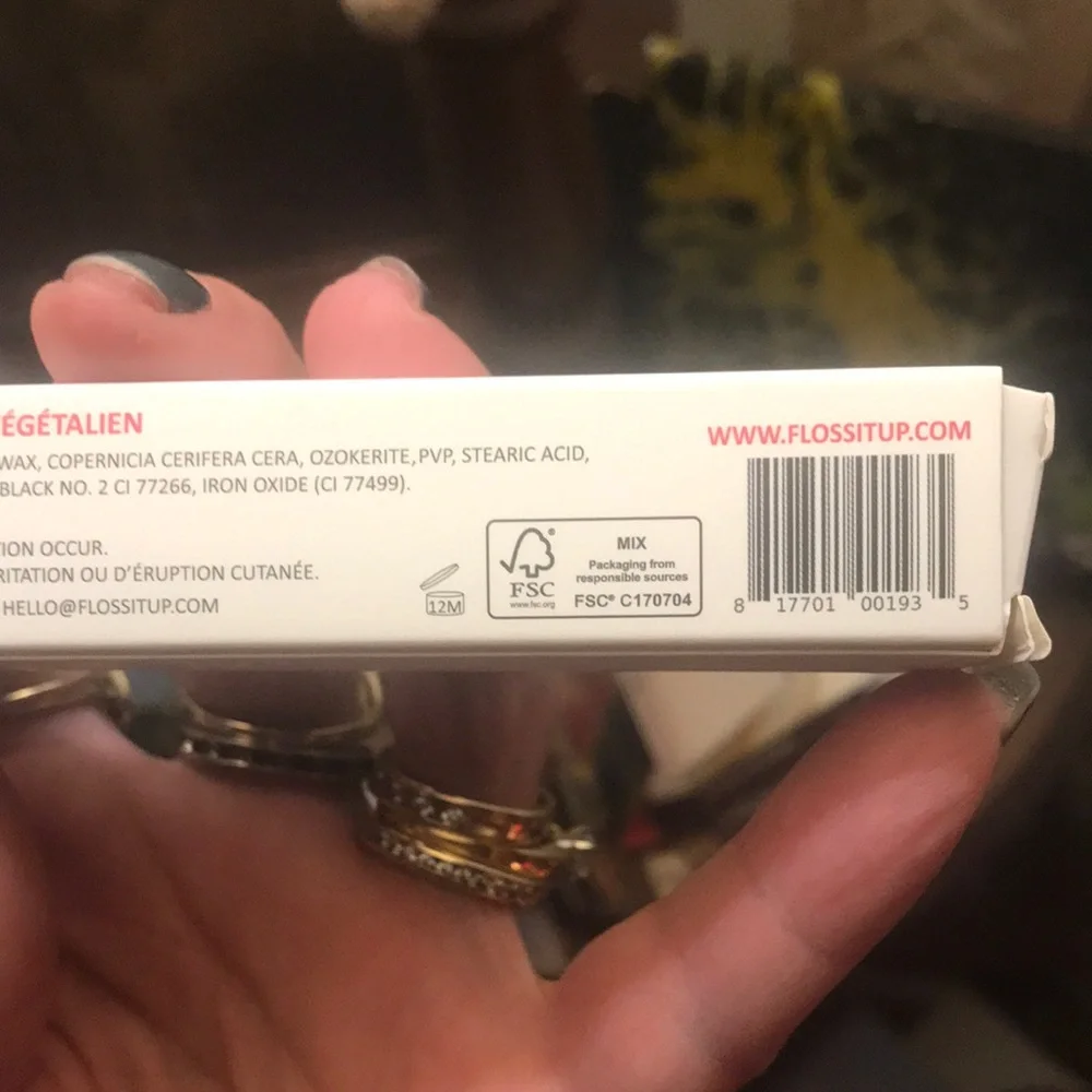 Floss Rise Above Lengthening Mascara